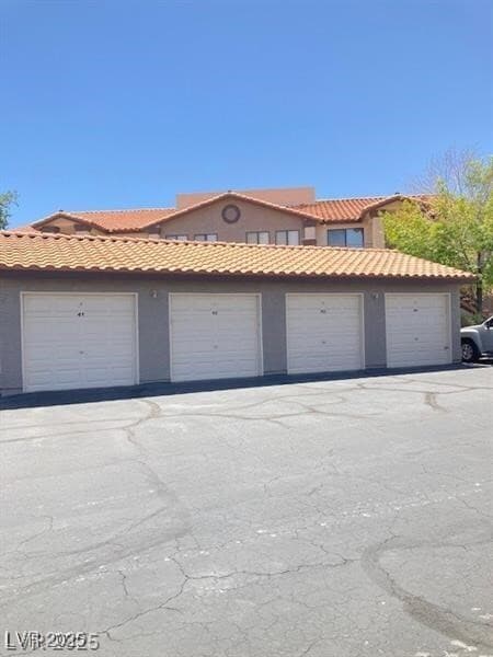 1575 W Warm Springs Rd in Henderson, NV - Building Photo - Building Photo