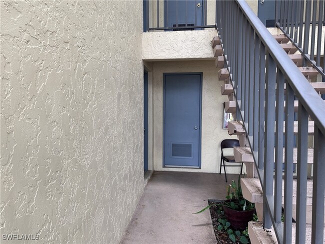 1440 Green Valley Cir in Naples, FL - Building Photo - Building Photo