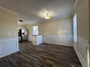 1330 Forest Lake Dr in Hinesville, GA - Building Photo - Building Photo