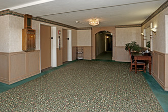 Mount Royal Manor in Duluth, MN - Building Photo - Interior Photo