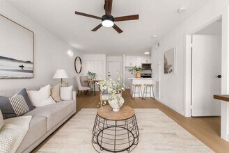 1750 E Ocean Blvd in Long Beach, CA - Building Photo - Building Photo