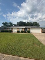 5338 Foxglove Dr in Bossier City, LA - Building Photo