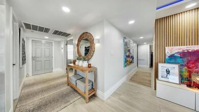 2871 N Ocean Blvd, Unit D502 in Boca Raton, FL - Building Photo - Building Photo
