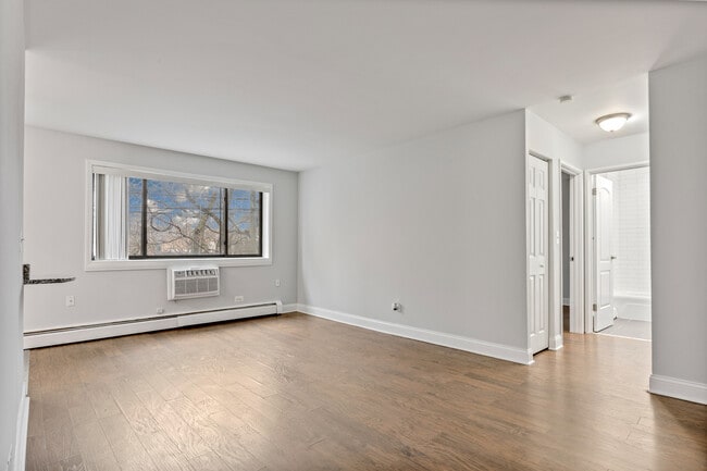 property at 6001 N Kenmore Ave