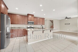 2548 Sable Creek St in Henderson, NV - Building Photo - Building Photo
