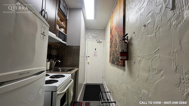 50 Nelson St W in Brampton, ON - Building Photo - Building Photo