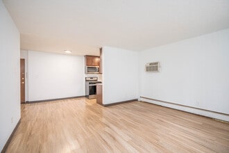 3701 West Lake St. in Minneapolis, MN - Building Photo - Interior Photo