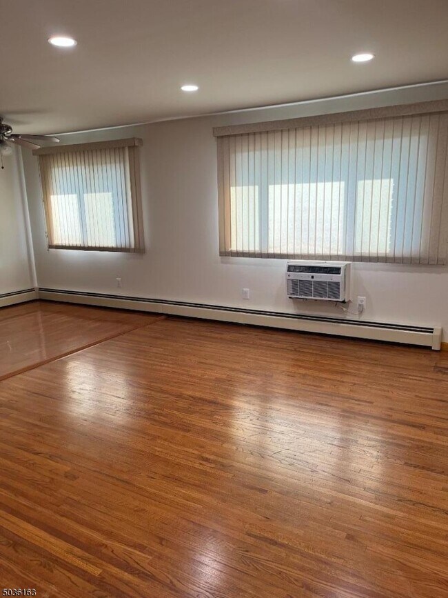 890 Allwood Rd in Clifton, NJ - Building Photo - Building Photo