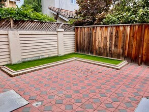 212 Shumway Ln in Mountain View, CA - Building Photo - Building Photo