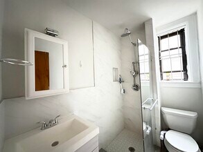 76 Romaine Ave in Jersey City, NJ - Building Photo - Building Photo