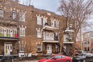 1356-1364 Laurier Av E in Montréal, QC - Building Photo