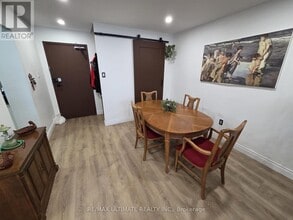 390 Dixon Rd in Toronto, ON - Building Photo - Building Photo
