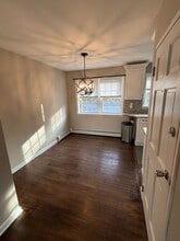 139 Ridge Rd, Unit Apt. D in Cedar Grove, NJ - Building Photo - Building Photo