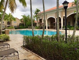 140 SW 117th Ave in Pembroke Pines, FL - Building Photo