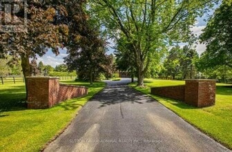 2881 Doane Rd in East Gwillimbury, ON - Building Photo - Building Photo