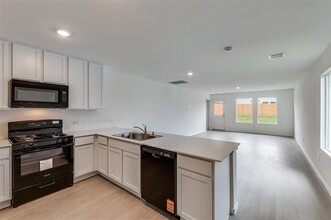 827 Madrono Dr in Princeton, TX - Building Photo - Building Photo