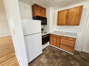 115 Sanders Dr in Florence, KY - Building Photo - Building Photo