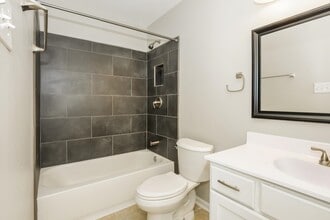 4427 Pecan Creek Cir N in Memphis, TN - Building Photo - Building Photo