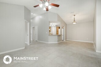 9847 Paddlewheel Dr W in Jacksonville, FL - Building Photo - Building Photo