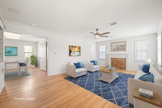 6529 Avondale Dr in Nichols Hills, OK - Building Photo - Building Photo