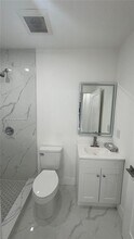 540 E 37th St in Hialeah, FL - Building Photo - Building Photo