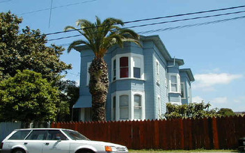 624 E 17th St in Oakland, CA - Building Photo - Building Photo