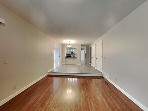 8525 Ivywood Ave S in Cottage Grove, MN - Building Photo - Building Photo