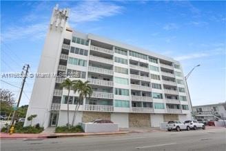 8233 Harding Ave in Miami Beach, FL - Building Photo - Building Photo
