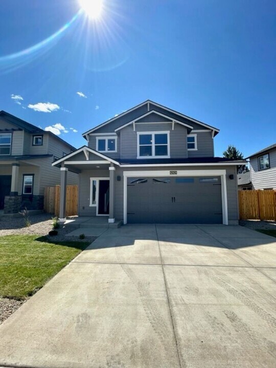 62829 NE Cranbrook Pl in Bend, OR - Building Photo