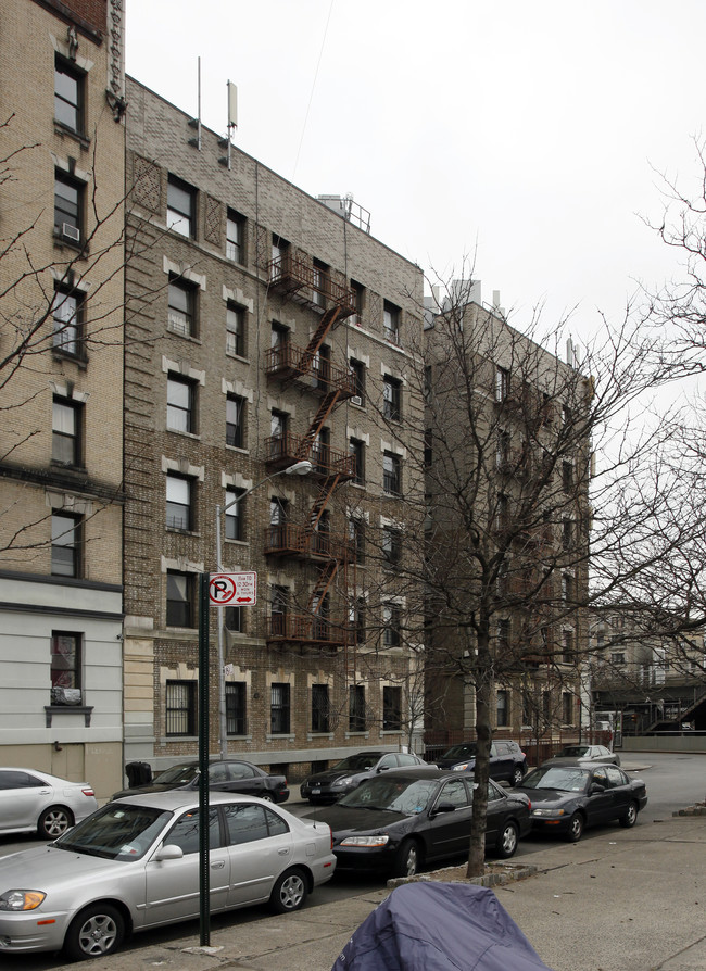 45-53 Cabrini Blvd in New York, NY - Building Photo - Building Photo