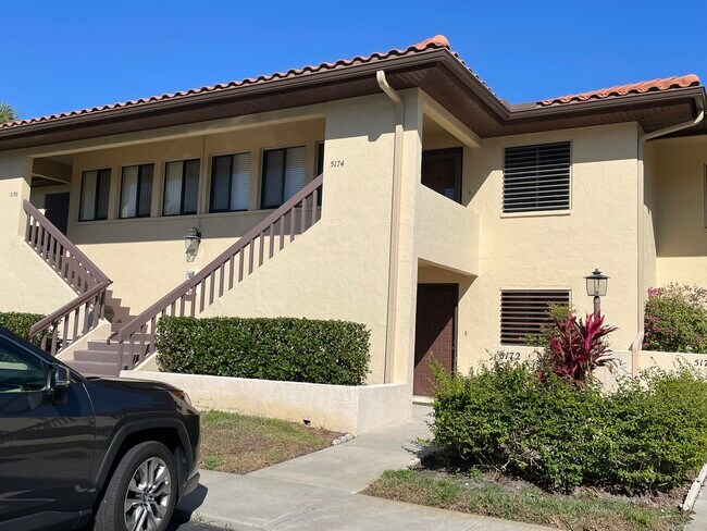 5172 Lake Village Dr, Unit 5172 Lake Village Dr.