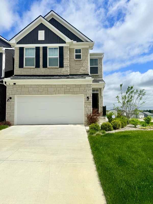 property at 1420 Arcadia Dr