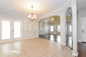 8253 Owen Park Dr in Mc Calla, AL - Foto de edificio - Building Photo