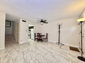 11002 Hammerly Blvd in Houston, TX - Building Photo