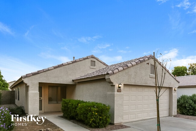 10804 W Monte Vista Rd in Avondale, AZ - Building Photo - Building Photo