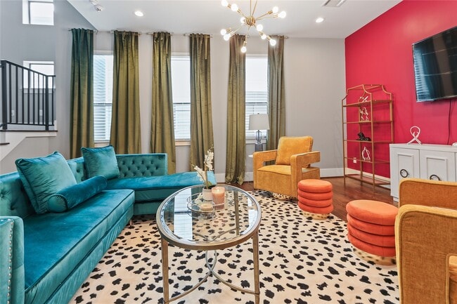 property at 2105 Hadley St