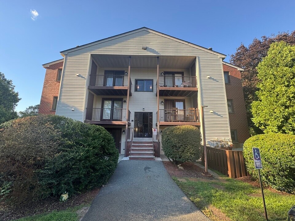 189 Littleton Rd in Chelmsford, MA - Building Photo