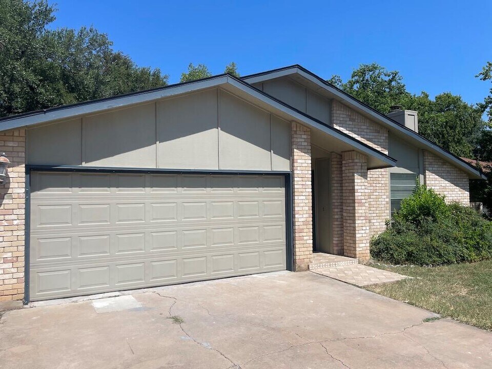 11914 Swan Dr in Austin, TX - Building Photo