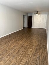 210 Bergenline Ave in Union City, NJ - Foto de edificio - Building Photo