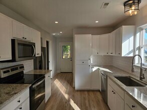 917 S 11th St in Wilmington, NC - Building Photo - Building Photo