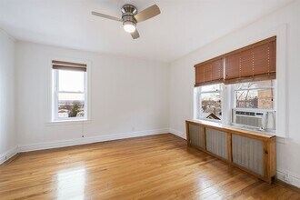 63 Sherman Pl in Jersey City, NJ - Building Photo - Building Photo