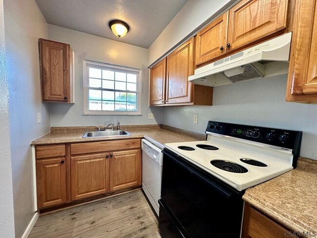 1030 Tener St in Johnstown, PA - Building Photo - Building Photo