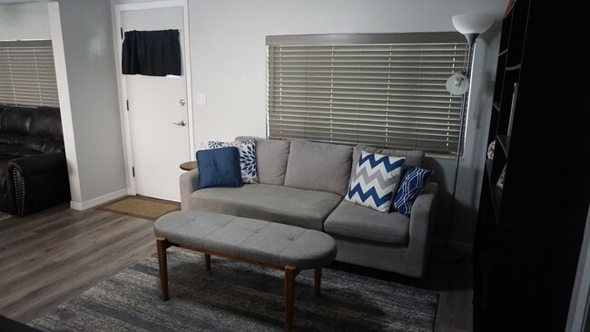 5210 43rd Terrace N in St. Petersburg, FL - Building Photo - Building Photo