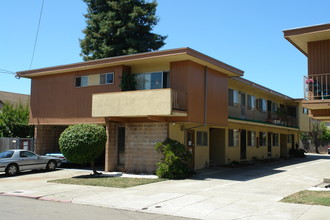 5001 Shafter Ave in Oakland, CA - Building Photo - Building Photo