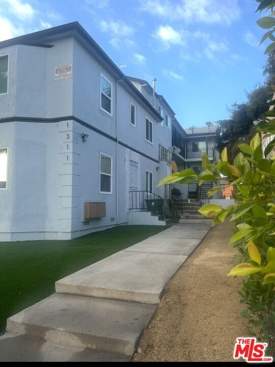 1311 W Martin Luther King Jr Blvd in Los Angeles, CA - Building Photo - Building Photo