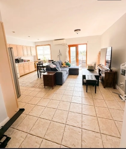 86 Avenue S, Unit #3 in Brooklyn, NY - Foto de edificio - Building Photo