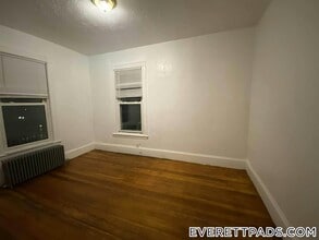 71-73 School St., Unit 3 in Everett, MA - Building Photo - Building Photo