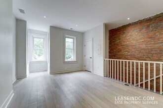438 Warner St NW in Washington, DC - Building Photo - Building Photo