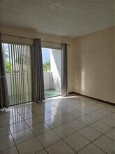 130 S Shore Dr in Miami Beach, FL - Building Photo - Building Photo