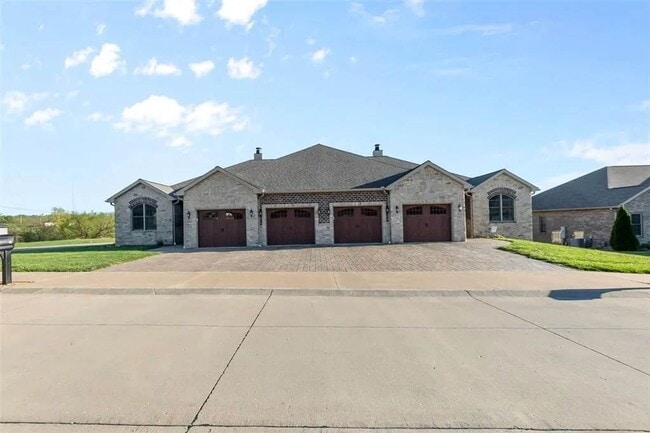 property at 103 Autumn Leaf Dr